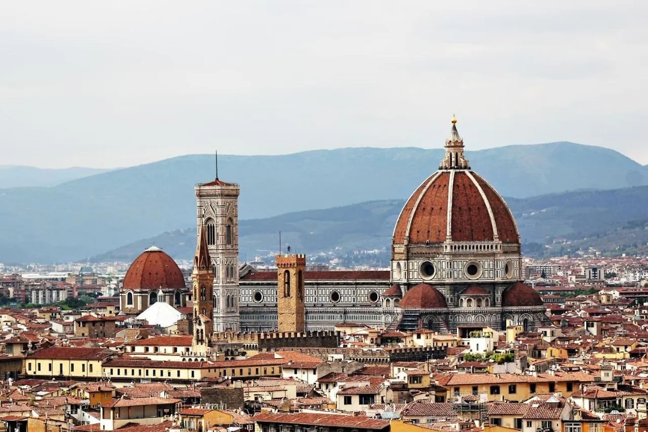 Historic Center Apartment - Next To The River, All Attractions - By Likehomeflorence 0*, Florence