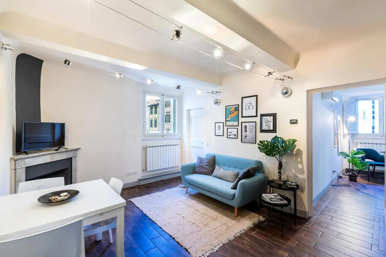 Historic Center Apartment - Next To The River, All Attractions - By Likehomeflorence location