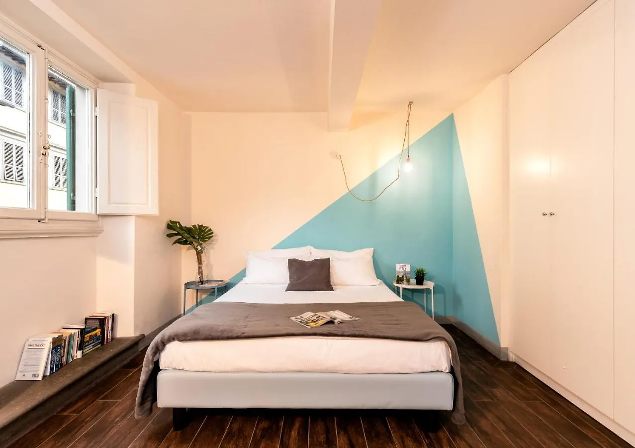 Historic Center Apartment - Next To The River, All Attractions - By Likehomeflorence 0*, Florence Italy